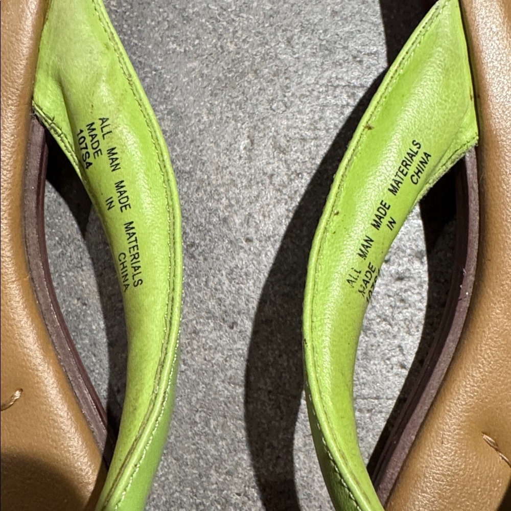 Simply Basic Women's lime green Sandals Sz 8 - Picture 4 of 7